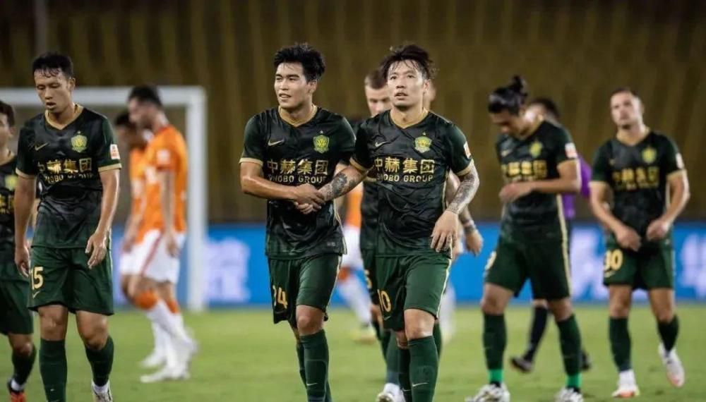 上轮英联杯，切尔西在主场2-0轻取布莱克本，球队顺利晋级本轮。